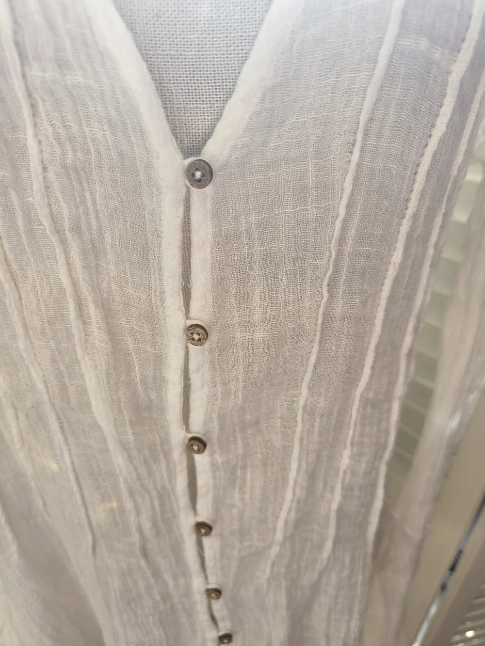 FREE PEOPLE Women’s White Pintuck Button-Down Shirt LG 1457 PIT TO PIT 23